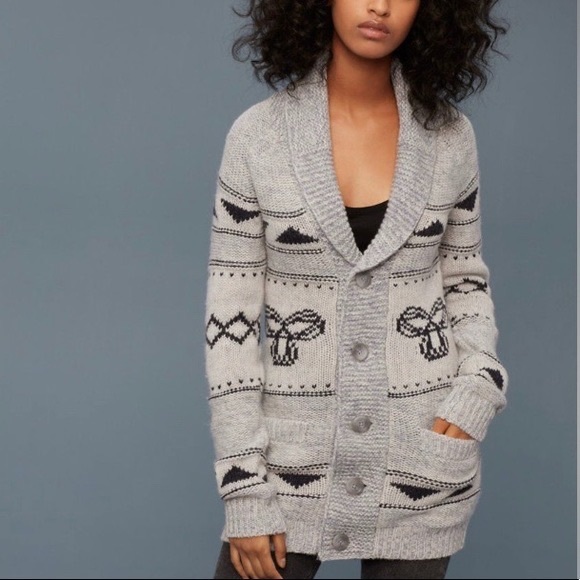 Aritzia TNA Northwest Sweater - Picture 1 of 8